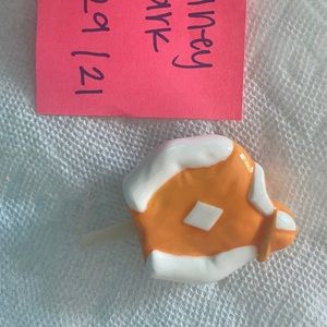 Nora Fleming retired jockey silk